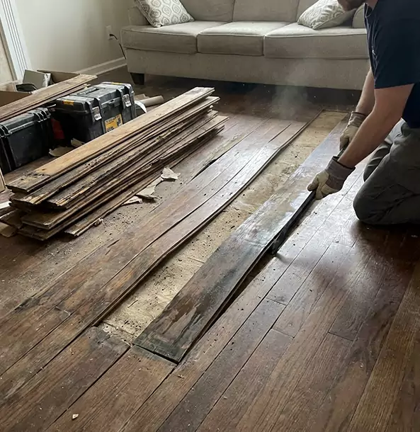 Why Suches Homeowners Choose Suches Restoration Pro for Water Damage Floor Repair?
